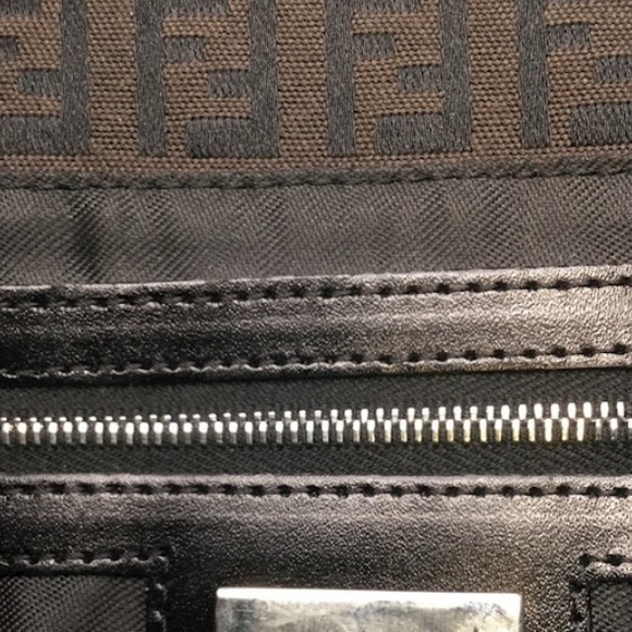Authentic Fendi Side bag - Picture 8 of 13